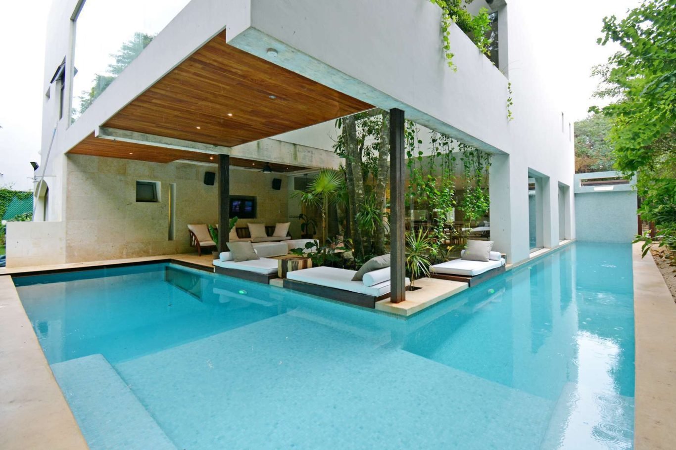 Playacar Phase 2 - Yaresi Gomez